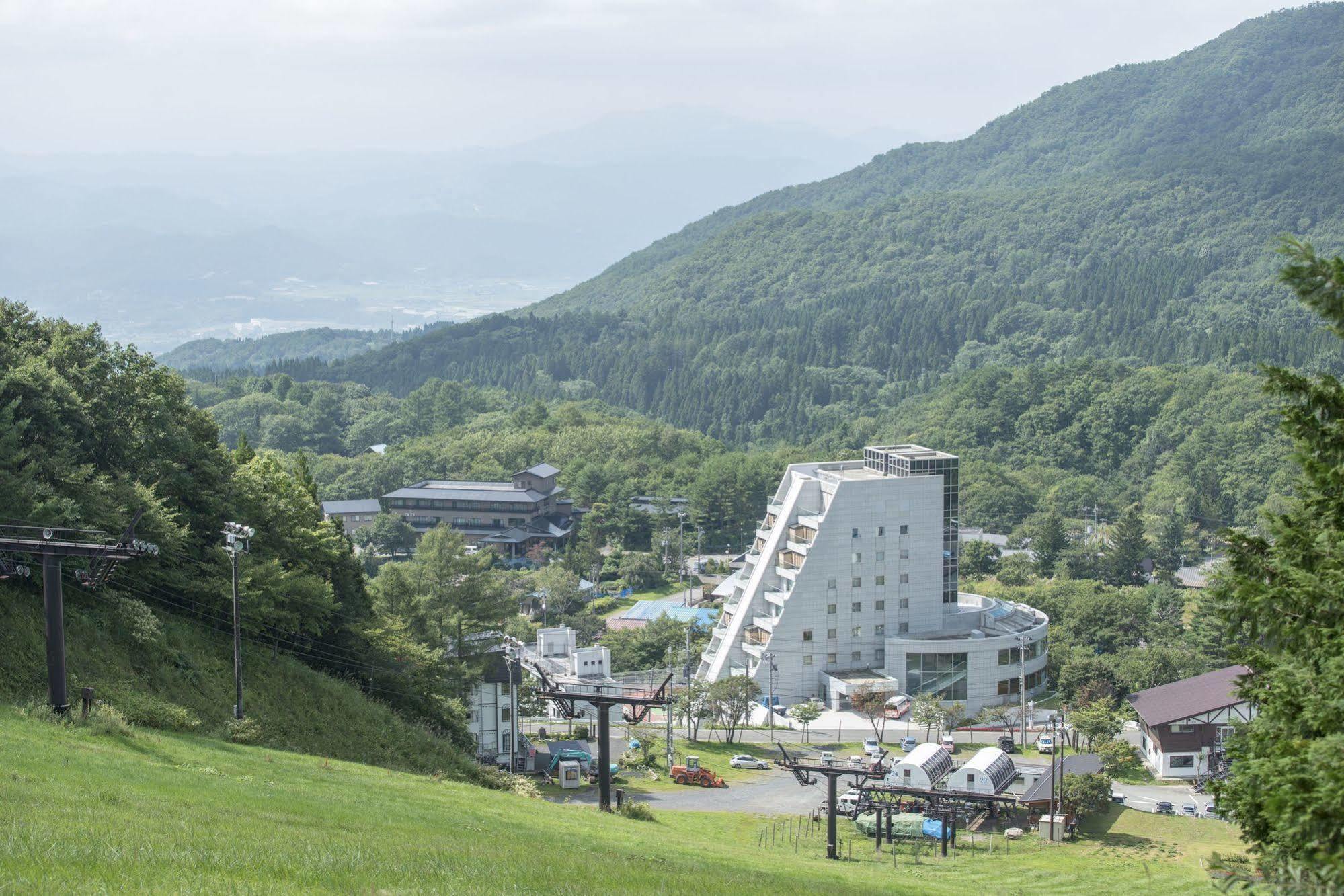 ทากามิยะ โฮเต็ล ริวริคูระ รีสอร์ต Hotel ยามากาตะ ภายนอก รูปภาพ